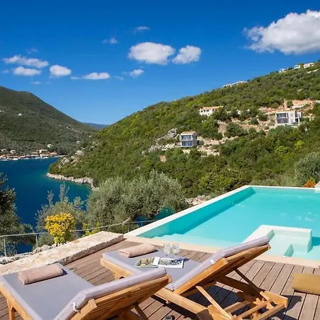 Villa Zoe - Direct Sea Access Live Scenery At *