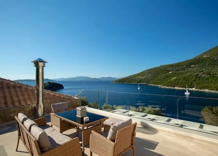 Villa Zoe - Direct Sea Access Live Scenery At Sivota (Lefkada)